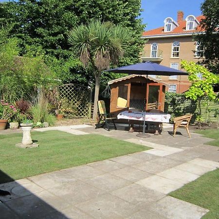 Pantiles B&B Кромър Екстериор снимка